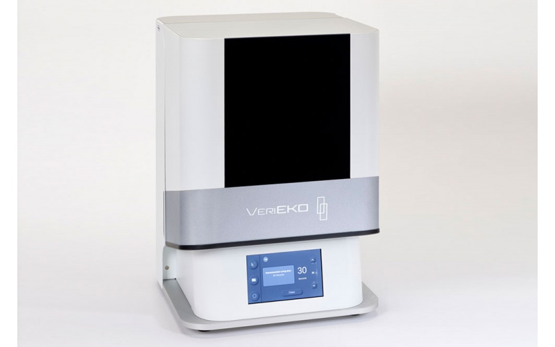 BEGO 3D-Druckmaterialien für permanente und provisorische Versorgungen für die dentalen 3D-Drucker VeriBuild und VeriEKO von Whip Mix.